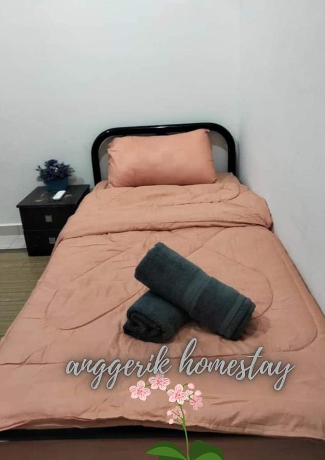 Anggerik Homestay Dungun Kampong Sura Tengah Extérieur photo